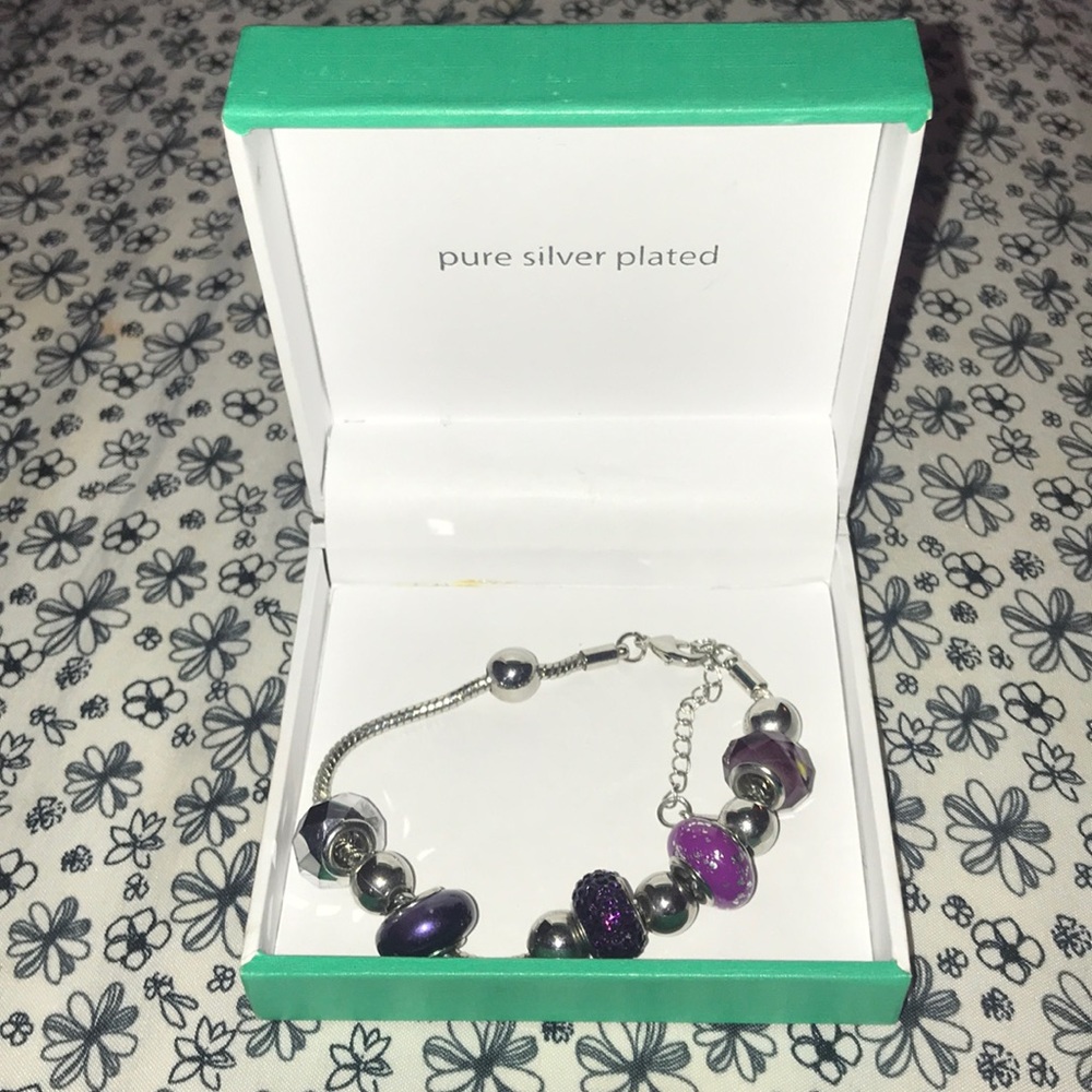 Bracelet! - Picture 2 of 4